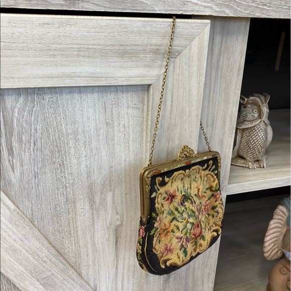 Vintage AUSTRIAN Petite Point Floral Tapestry Evening Handbag Purse - Picture 3 of 13